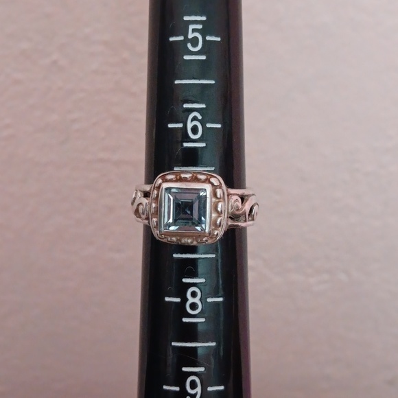 925 Silver Stamped Aqua Blue Square Cut Crystal Scroll Cut Out Ring - Picture 5 of 7